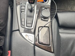 2015 BMW 5 серии 528i xDrive VI (F10/F11/F07) Рестайлинг, белый, 2100000 рублей, вид 4