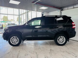 2016 Toyota Land Cruiser Prado 150 Series Рестайлинг 1, чёрный, 4379000 рублей, вид 3