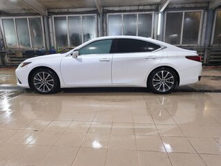 2018 Lexus ES 250 VII, белый, 3600000 рублей, вид 5