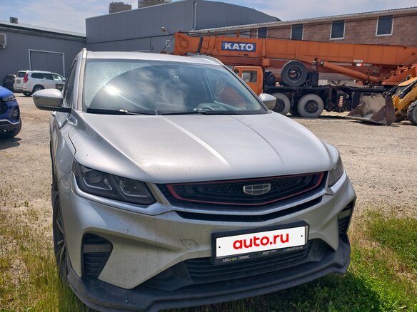 2022 Geely Coolray I, серебристый, 1400000 рублей