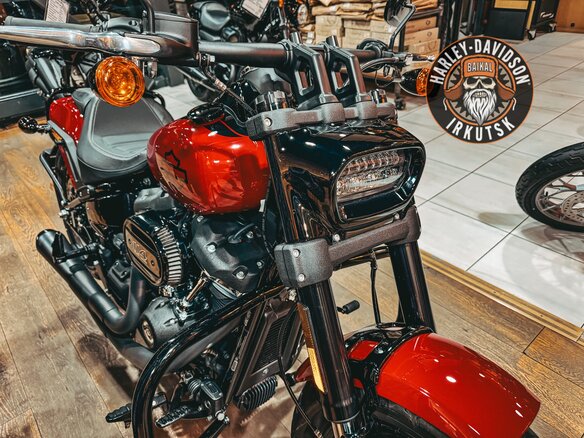 2021 Harley-Davidson Fat Bob, красный, 2050000 рублей - вид 7