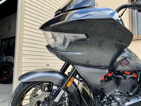 2025 Harley-Davidson CVO Road Glide, серый - вид 7