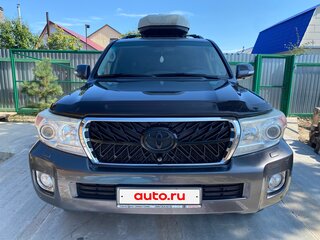 2012 Toyota Land Cruiser 200 Series Рестайлинг 1, серый, 3650000 рублей, вид 1