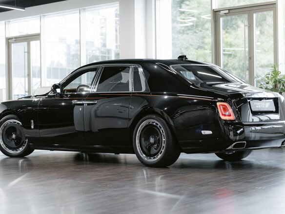 2021 Rolls-Royce Phantom VIII (Series I), чёрный, 45000000 рублей - вид 10