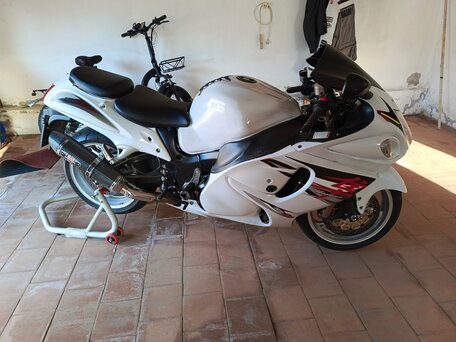 2011 Suzuki GSX 1300 R Hayabusa, белый, 900000 рублей, вид 1