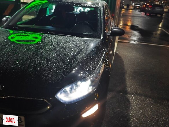 2018 Kia Ceed III, чёрный, 1400000 рублей - вид 4