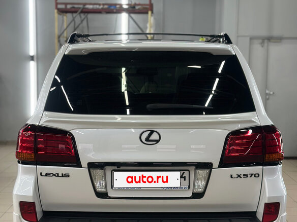 2010 Lexus LX 570 III, белый, 3400000 рублей - вид 28