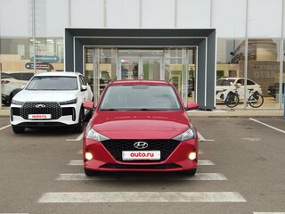 2020 Hyundai Solaris II Рестайлинг, красный, 1430000 рублей, вид 2