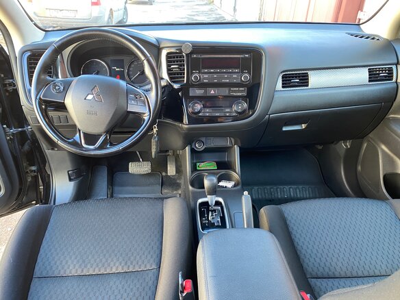 2015 Mitsubishi Outlander III Рестайлинг 2, чёрный, 1280000 рублей - вид 12
