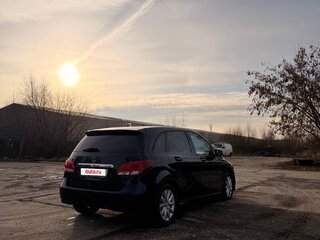 2015 Mercedes-Benz B-Класс 200 II (W246) Рестайлинг, фиолетовый, 950999 рублей, вид 5