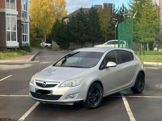 2011 Opel Astra J, серебристый, 550000 рублей, вид 1