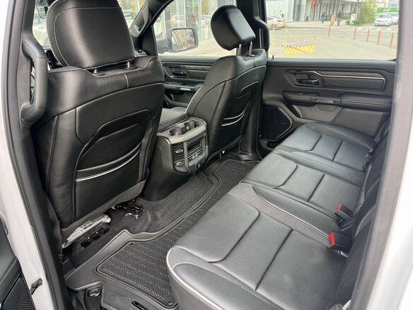 2025 Ram 1500 Crew Cab V Рестайлинг, белый, 10800000 рублей - вид 13