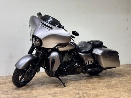 2019 Harley-Davidson CVO Street Glide, серый, 1680000 рублей, вид 1