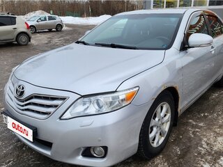 2010 Toyota Camry VI (XV40) Рестайлинг, серебристый, 990000 рублей, вид 1