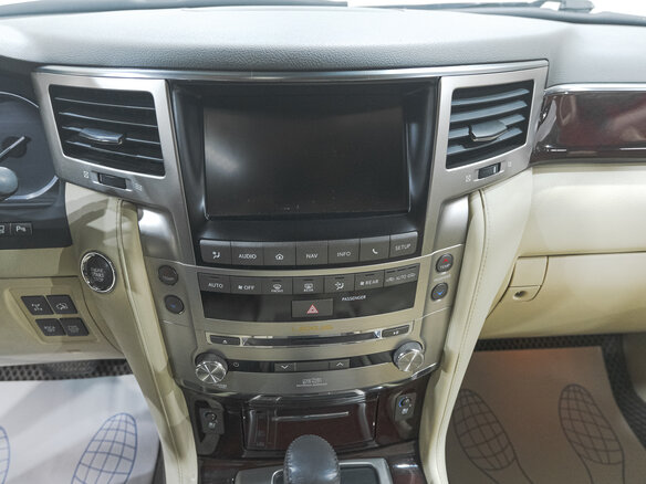 2013 Lexus LX 570 III Рестайлинг, чёрный, 4069000 рублей - вид 24