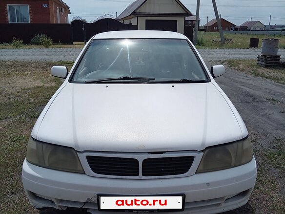 2000 Nissan Bluebird QG18 XI (U14), белый, 100000 рублей