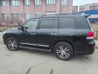 2017 Toyota Land Cruiser 200 Series Рестайлинг 2, чёрный, 6190000 рублей, вид 4