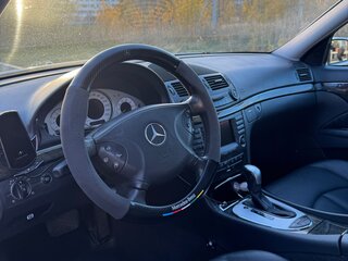 2003 Mercedes-Benz E-Класс 500 III (W211, S211), белый, 1350000 рублей, вид 2