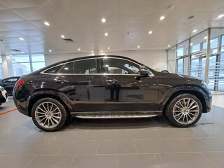 2025 Mercedes-Benz GLE Coupe 450 d II (C167) Рестайлинг, чёрный, 15000000 рублей, вид 4