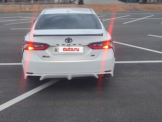 2022 Toyota Camry US Market VIII (XV70) Рестайлинг, белый, 3500000 рублей, вид 5