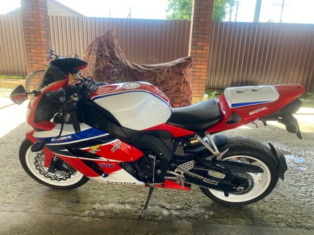 2004 Honda CBR 1000 RR/RA Fireblade, красный, 500000 рублей, вид 4