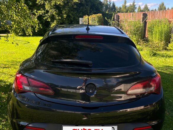 2012 Opel Astra GTC J Рестайлинг, чёрный, 700000 рублей - вид 4