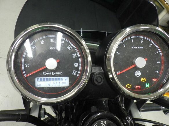 2023 Royal Enfield Continental GT, белый, 650000 рублей - вид 6