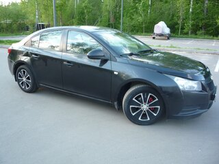 2010 Chevrolet Cruze I, чёрный, 370000 рублей, вид 3