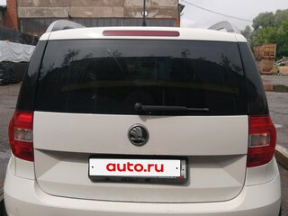 2014 Skoda Yeti I Рестайлинг, белый, 850000 рублей, вид 3