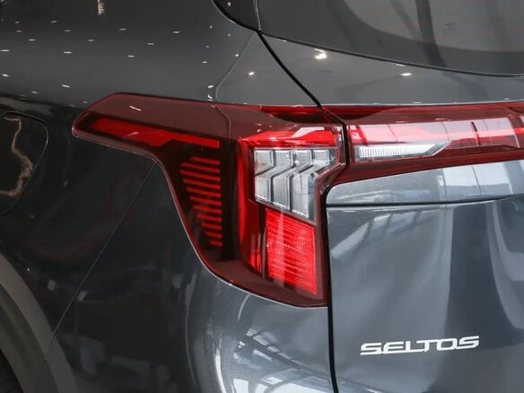 2026 Kia Seltos I Рестайлинг, серый, 2130000 рублей - вид 5