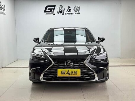 Lexus ES VII Рестайлинг 2