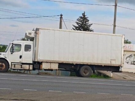 2005 Freightliner Business Class (M2), белый, 2400000 рублей, вид 2