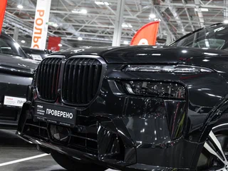 2023 BMW X7 40i I (G07) Рестайлинг, чёрный, 12990000 рублей, вид 2