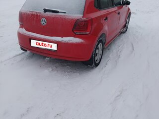 2010 Volkswagen Polo V, красный, 660000 рублей, вид 4