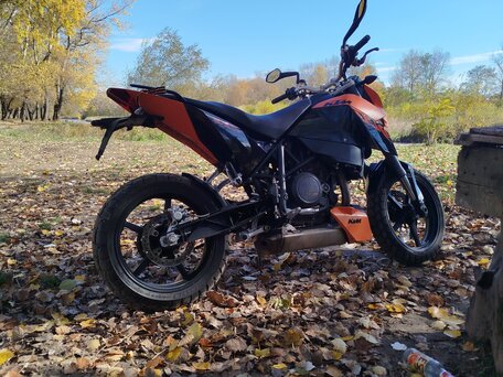 2010 KTM 690 Duke, оранжевый, 300000 рублей, вид 3