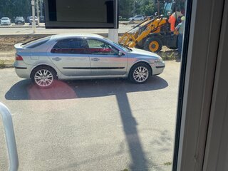2001 Renault Laguna II, серебристый, 250000 рублей, вид 3