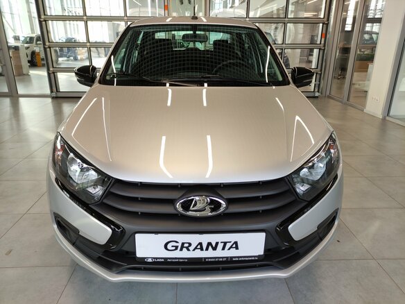 2025 Lada (ВАЗ) Granta I Рестайлинг, серебристый - вид 2