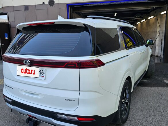 2021 Kia Carnival IV, белый, 4500000 рублей - вид 3