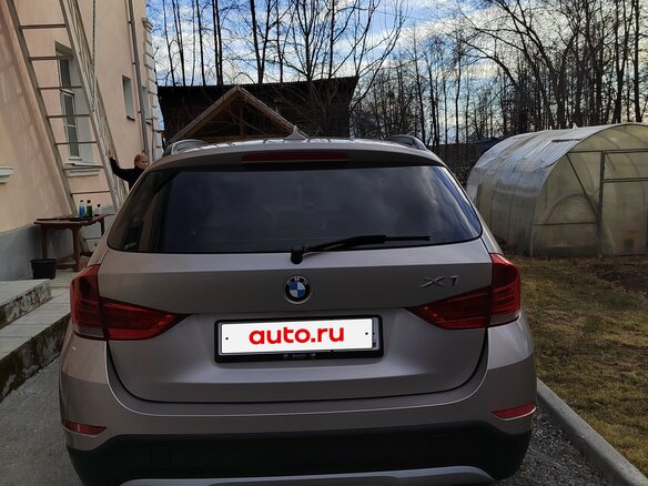 2013 BMW X1 20i I (E84) Рестайлинг, бежевый, 1550000 рублей - вид 4