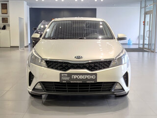2020 Kia Rio IV Рестайлинг, серый, 1250000 рублей, вид 2