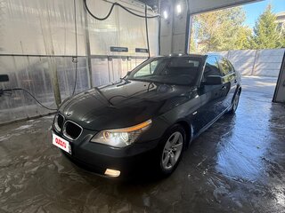 2008 BMW 5 серии 520i V (E60/E61) Рестайлинг, зелёный, 900000 рублей, вид 2