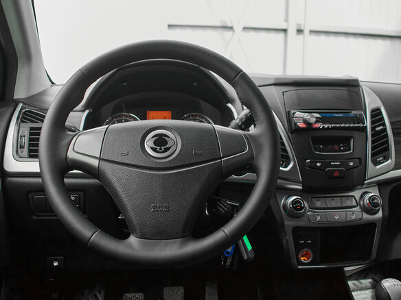 2013 SsangYong Actyon II Рестайлинг, чёрный, 820000 рублей - вид 11