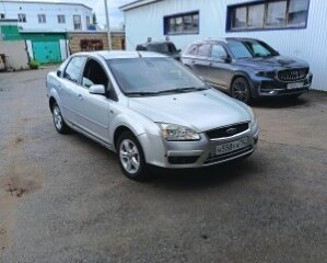 2007 Ford Focus II Рестайлинг, серебристый, 365000 рублей, вид 3