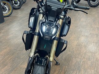 2025 QJMotor SRK 900, чёрный, 730000 рублей, вид 3