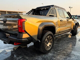 2025 Toyota Tacoma IV, коричневый, 10200000 рублей, вид 4