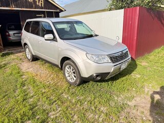 2009 Subaru Forester III, серый, 990000 рублей, вид 3