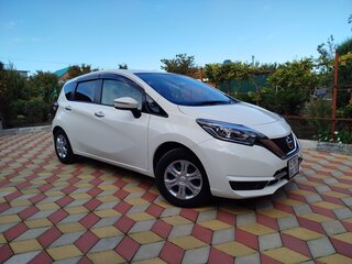 2018 Nissan Note II Рестайлинг, белый, 1320000 рублей, вид 3