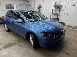 2014 Volkswagen Golf VII, голубой, 1420000 рублей, вид 2