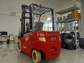 2024 Lonking LG35DT, красный, 2550000 рублей, вид 3