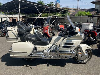 2003 Honda GL 1800 Gold Wing, белый, 877000 рублей, вид 2